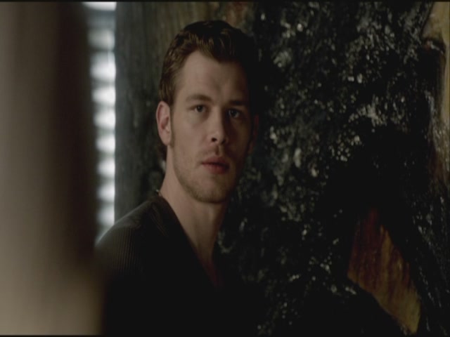 VampireDiariesWorld-dot-org-S3TVD_3x20DoNotGoGentle0044.jpg