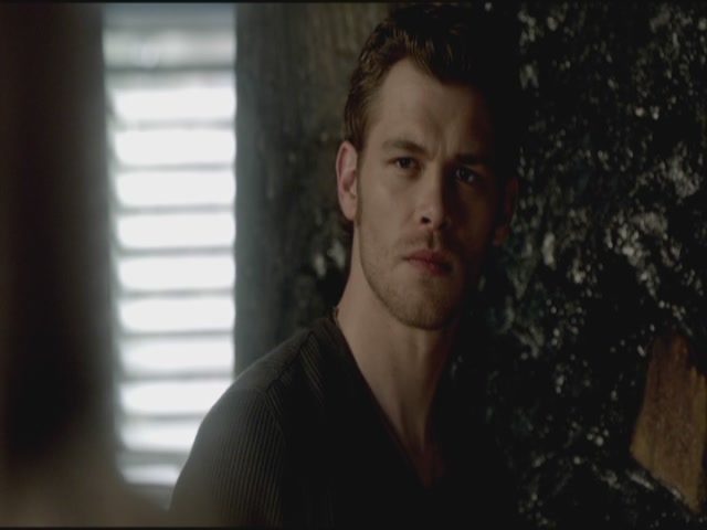 VampireDiariesWorld-dot-org-S3TVD_3x20DoNotGoGentle0052.jpg