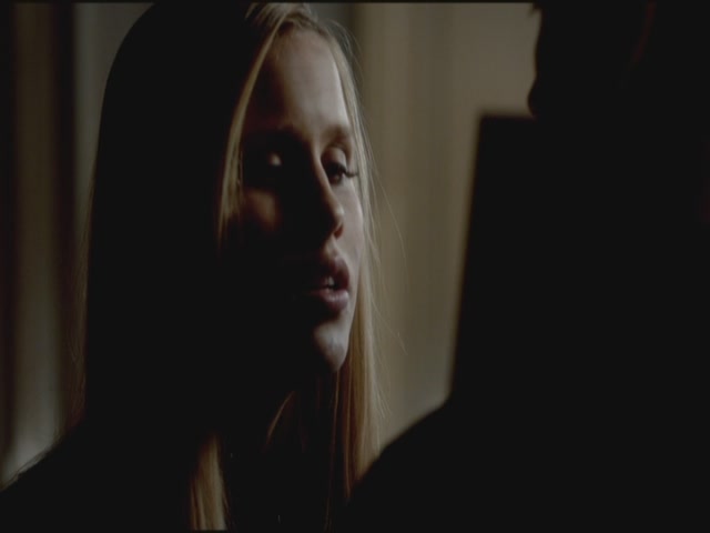 VampireDiariesWorld-dot-org-S3TVD_3x20DoNotGoGentle0139.jpg