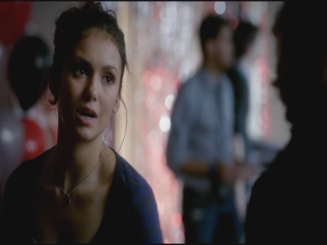VampireDiariesWorld-dot-org-S3TVD_3x20DoNotGoGentle0194.jpg