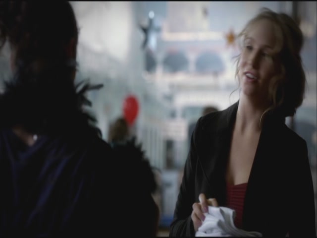 VampireDiariesWorld-dot-org-S3TVD_3x20DoNotGoGentle0213.jpg