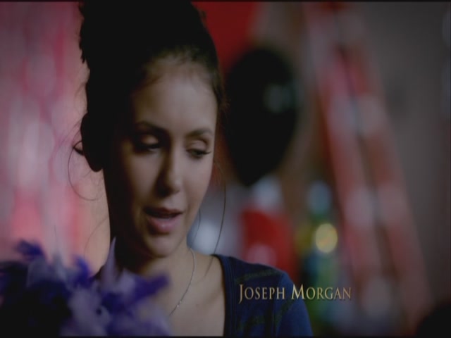 VampireDiariesWorld-dot-org-S3TVD_3x20DoNotGoGentle0221.jpg