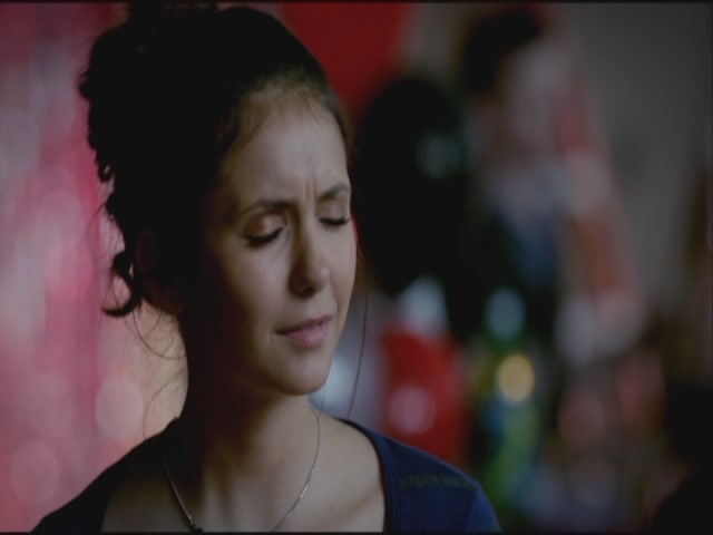 VampireDiariesWorld-dot-org-S3TVD_3x20DoNotGoGentle0235.jpg