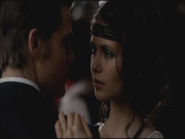 VampireDiariesWorld-dot-org-S3TVD_3x20DoNotGoGentle0677.jpg