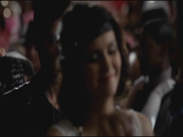 VampireDiariesWorld-dot-org-S3TVD_3x20DoNotGoGentle0683.jpg