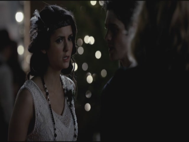 VampireDiariesWorld-dot-org-S3TVD_3x20DoNotGoGentle0776.jpg