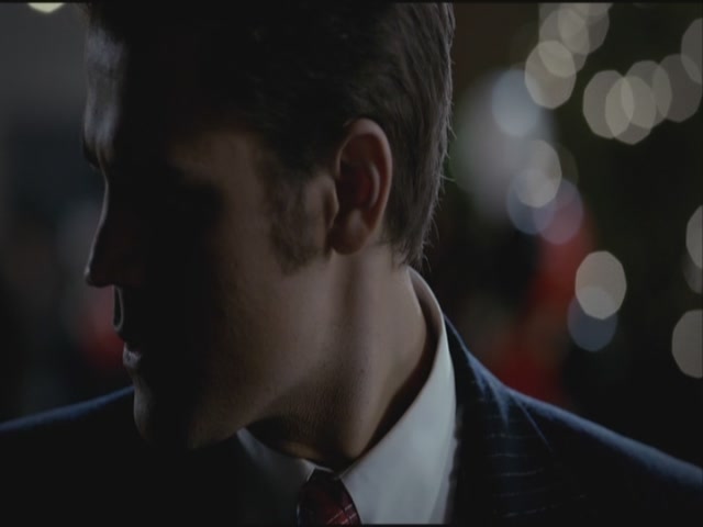VampireDiariesWorld-dot-org-S3TVD_3x20DoNotGoGentle0801.jpg