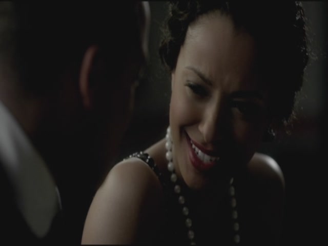 VampireDiariesWorld-dot-org-S3TVD_3x20DoNotGoGentle0839.jpg