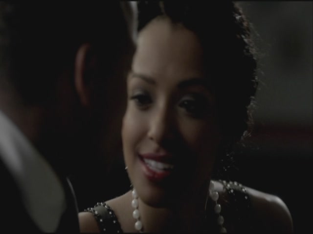 VampireDiariesWorld-dot-org-S3TVD_3x20DoNotGoGentle0847.jpg
