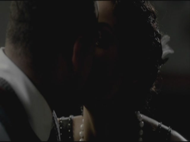 VampireDiariesWorld-dot-org-S3TVD_3x20DoNotGoGentle0848.jpg