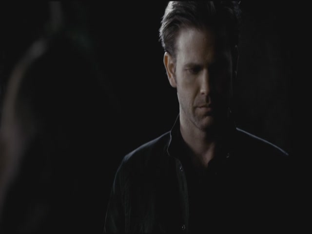 VampireDiariesWorld-dot-org-S3TVD_3x20DoNotGoGentle0921.jpg