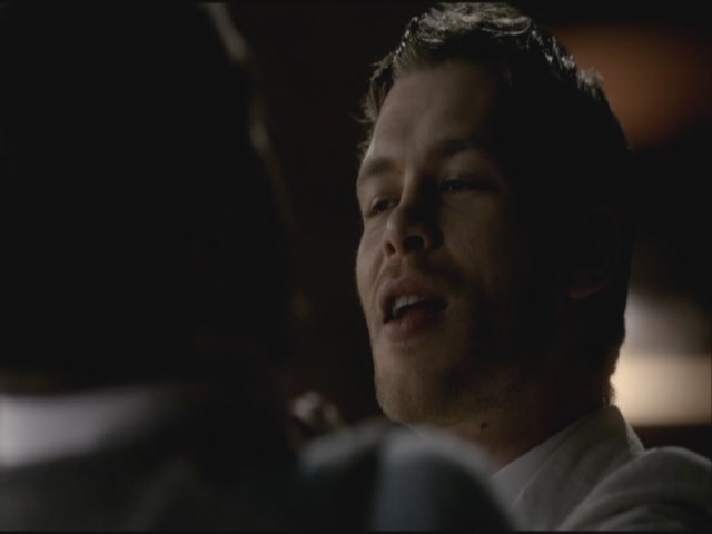 VampireDiariesWorld-dot-org-S3TVD_3x20DoNotGoGentle1124.jpg