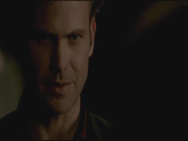 VampireDiariesWorld-dot-org-S3TVD_3x20DoNotGoGentle1157.jpg