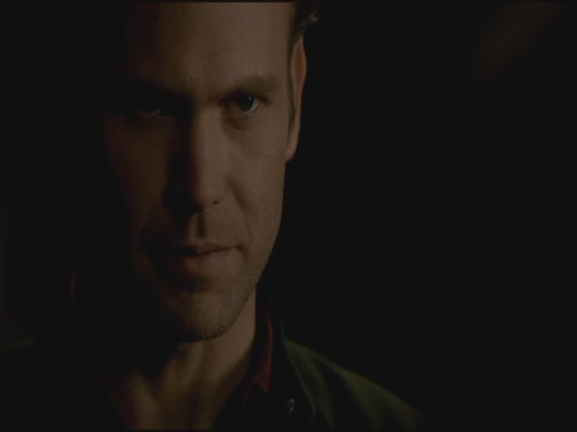 VampireDiariesWorld-dot-org-S3TVD_3x20DoNotGoGentle1161.jpg
