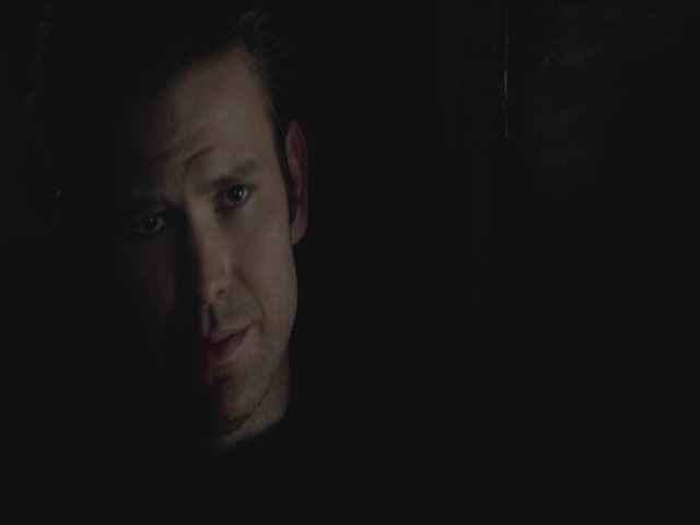 VampireDiariesWorld-dot-org-S3TVD_3x20DoNotGoGentle1647.jpg