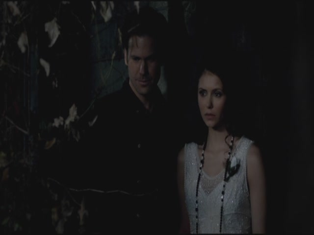 VampireDiariesWorld-dot-org-S3TVD_3x20DoNotGoGentle1745.jpg