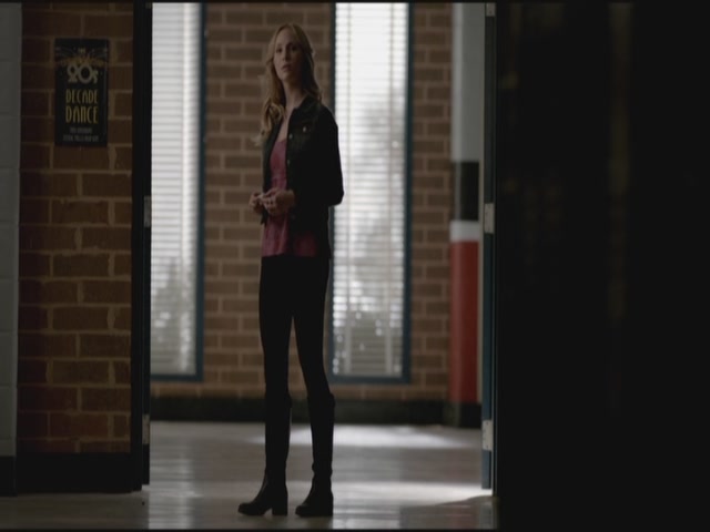 VampireDiariesWorld-dot-org-S3TVD_3x21BeforeSunset0065.jpg