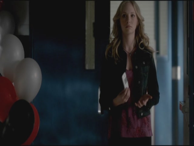 VampireDiariesWorld-dot-org-S3TVD_3x21BeforeSunset0075.jpg