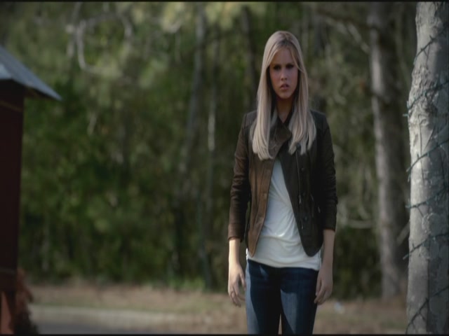 VampireDiariesWorld-dot-org-S3TVD_3x21BeforeSunset0166.jpg