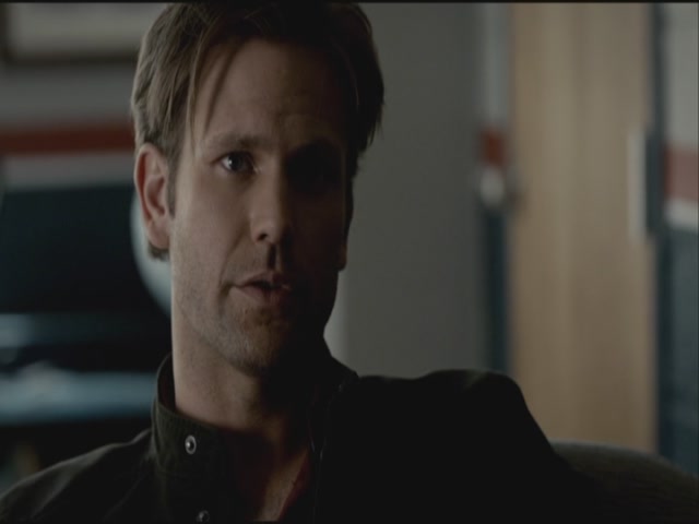 VampireDiariesWorld-dot-org-S3TVD_3x21BeforeSunset0519.jpg