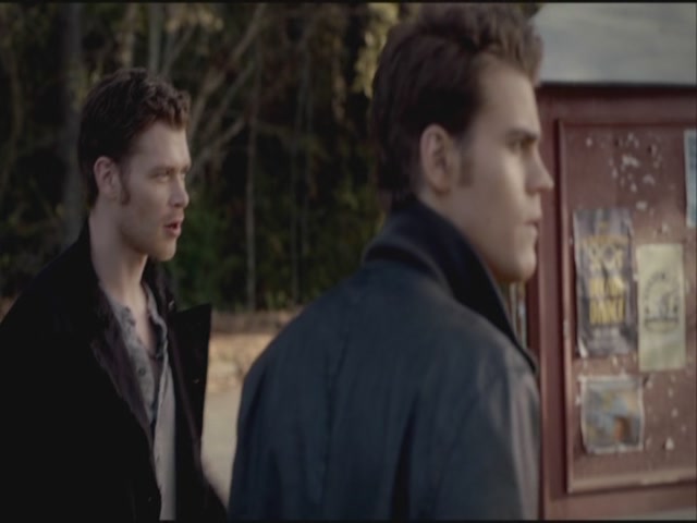 VampireDiariesWorld-dot-org-S3TVD_3x21BeforeSunset0810.jpg