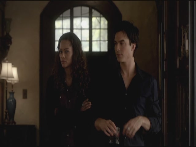 VampireDiariesWorld-dot-org-S3TVD_3x21BeforeSunset0872.jpg