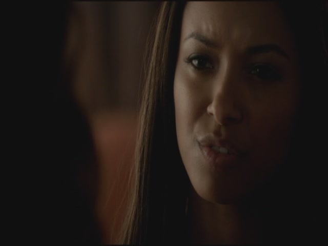 VampireDiariesWorld-dot-org-S3TVD_3x21BeforeSunset0915.jpg