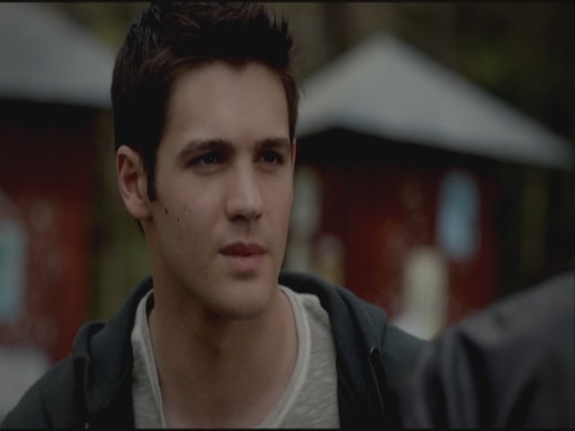 VampireDiariesWorld-dot-org-S3TVD_3x21BeforeSunset0978.jpg