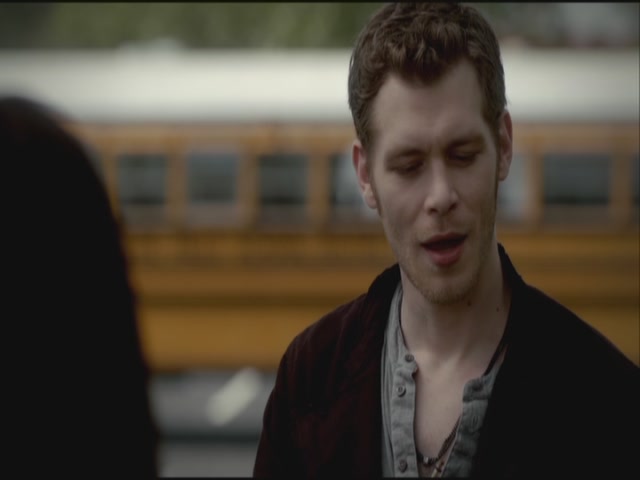 VampireDiariesWorld-dot-org-S3TVD_3x21BeforeSunset1022.jpg