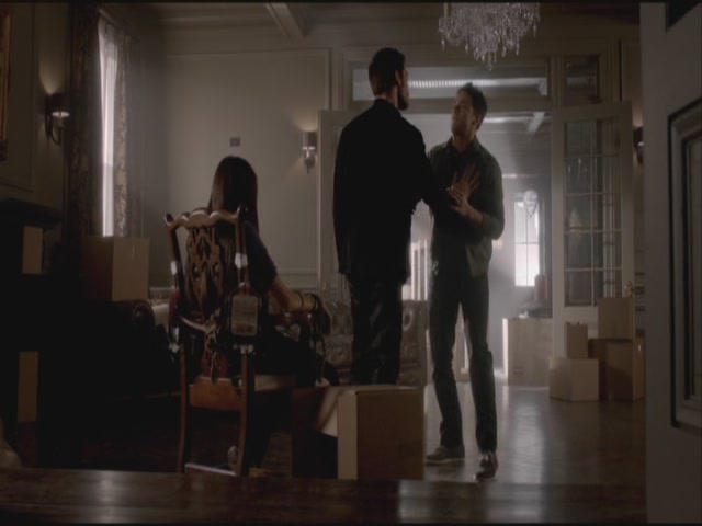 VampireDiariesWorld-dot-org-S3TVD_3x21BeforeSunset1338.jpg