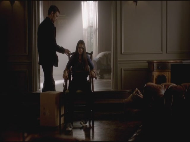 VampireDiariesWorld-dot-org-S3TVD_3x21BeforeSunset1354.jpg