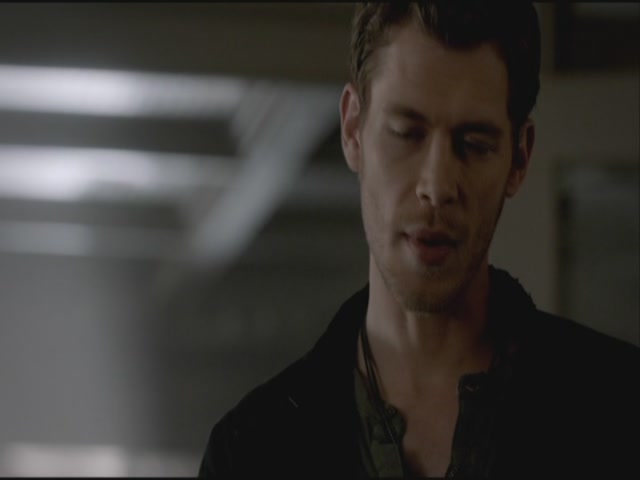 VampireDiariesWorld-dot-org-S3TVD_3x21BeforeSunset1450.jpg