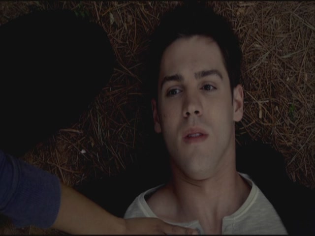VampireDiariesWorld-dot-org-S3TVD_3x21BeforeSunset1624.jpg