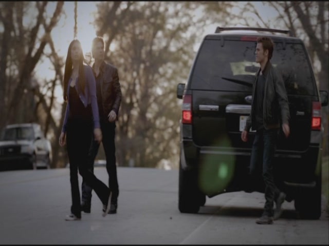 VampireDiariesWorld-dot-org-S3TVD_3x21BeforeSunset1770.jpg