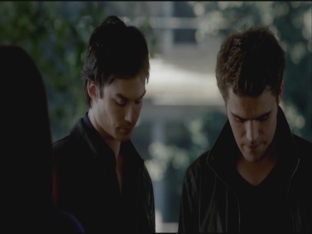 VampireDiariesWorld-dot-org-S3TVD_3x21BeforeSunset1810.jpg