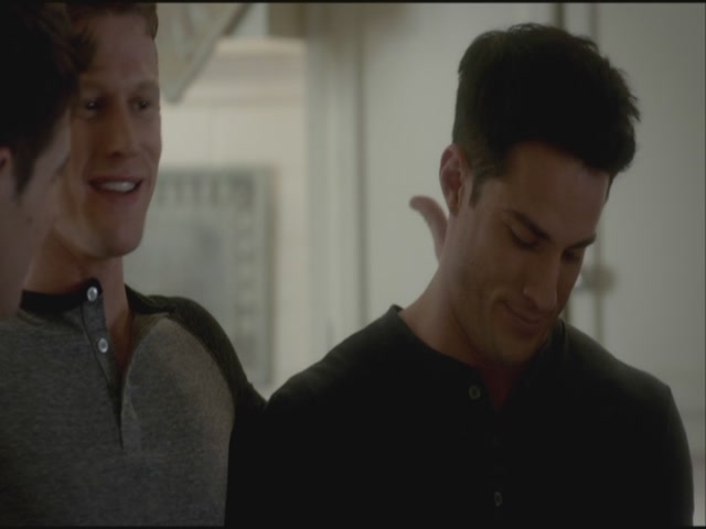 VampireDiariesWorld-dot-org-S3TVD_3x21BeforeSunset1900.jpg