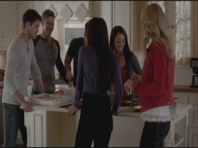 VampireDiariesWorld-dot-org-S3TVD_3x21BeforeSunset1903.jpg