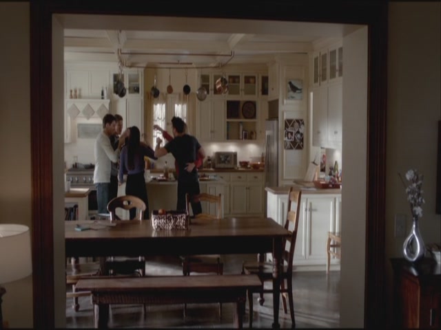 VampireDiariesWorld-dot-org-S3TVD_3x21BeforeSunset1957.jpg