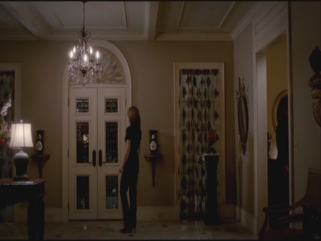 VampireDiariesWorld-dot-org-S3TVD_3x21BeforeSunset1962.jpg