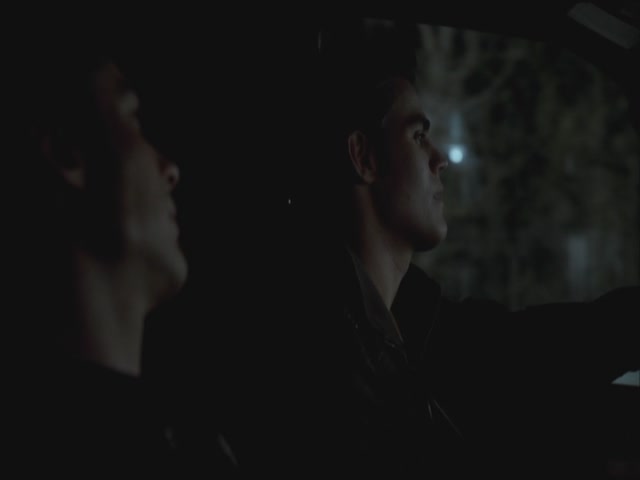VampireDiariesWorld-dot-org-S3TVD_3x21BeforeSunset2051.jpg