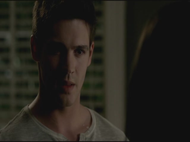 VampireDiariesWorld-dot-org-S3TVD_3x21BeforeSunset2195.jpg
