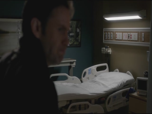 VampireDiariesWorld-dot-org-S3TVD_3x22TheDeparted0198.jpg VampireDiariesWorld-dot-org-S3TVD_3x22TheDeparted0198.jpg