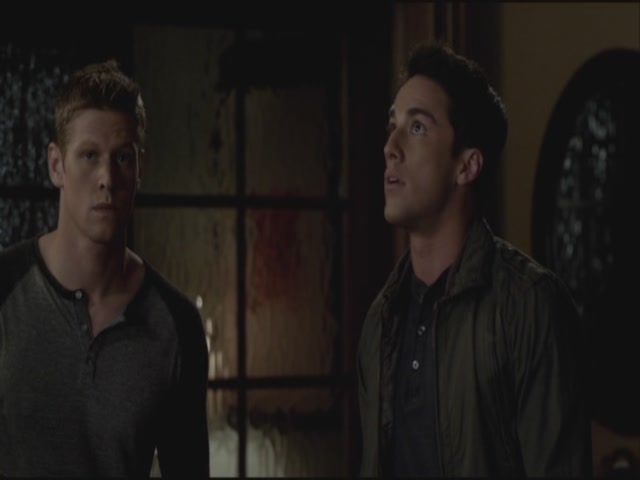 VampireDiariesWorld-dot-org-S3TVD_3x22TheDeparted0208.jpg