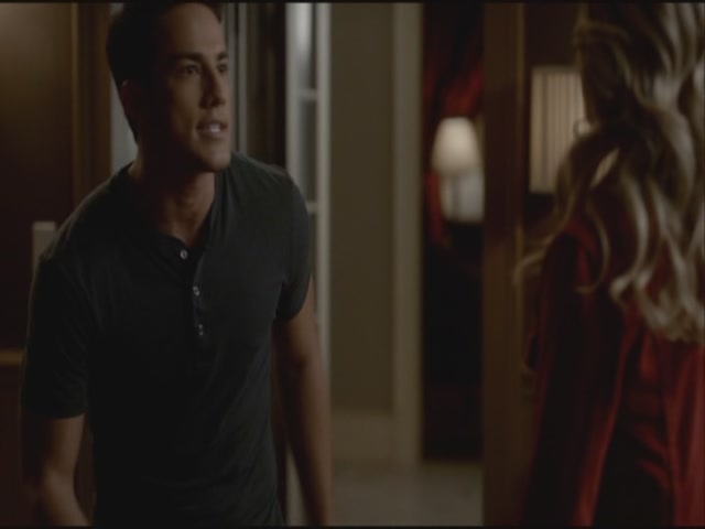 VampireDiariesWorld-dot-org-S3TVD_3x22TheDeparted0728.jpg