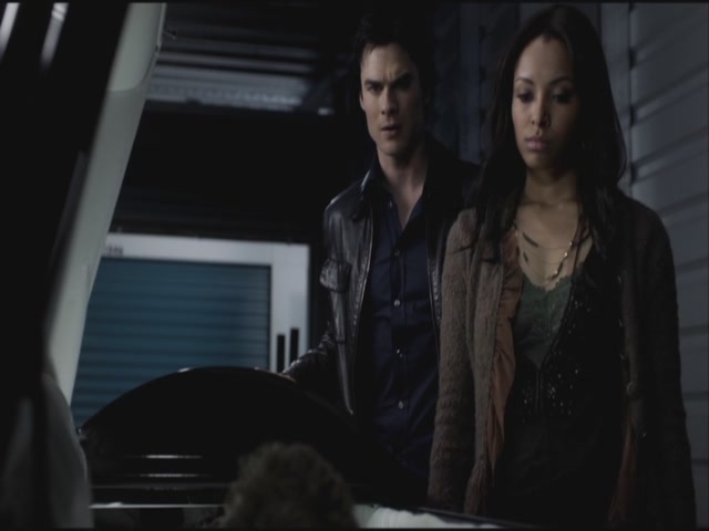 VampireDiariesWorld-dot-org-S3TVD_3x22TheDeparted0826.jpg