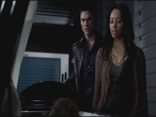 VampireDiariesWorld-dot-org-S3TVD_3x22TheDeparted0828.jpg