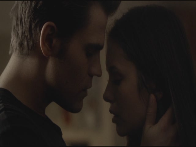 VampireDiariesWorld-dot-org-S3TVD_3x22TheDeparted0938.jpg