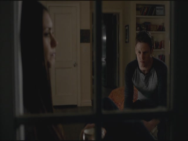 VampireDiariesWorld-dot-org-S3TVD_3x22TheDeparted1123.jpg