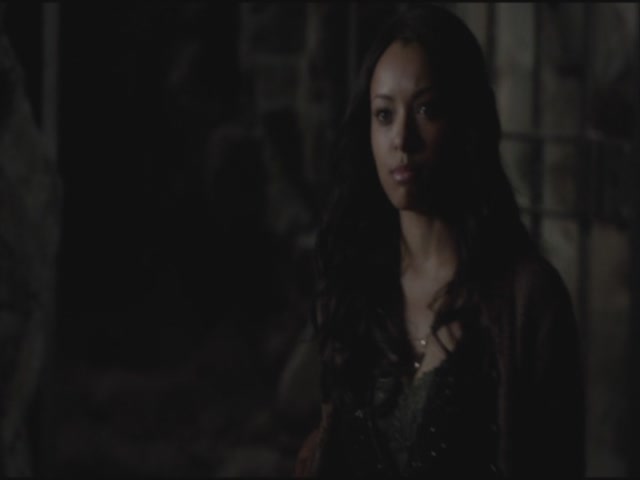 VampireDiariesWorld-dot-org-S3TVD_3x22TheDeparted1784.jpg