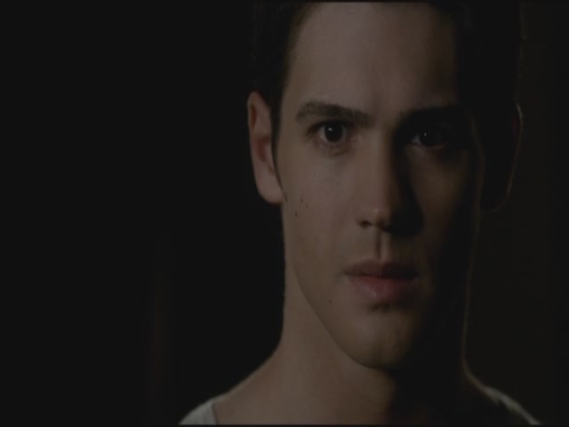 VampireDiariesWorld-dot-org-S3TVD_3x22TheDeparted2218.jpg VampireDiariesWorld-dot-org-S3TVD_3x22TheDeparted2218.jpg